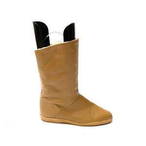 Vintage 1970s tan leather fleece lined snow boots